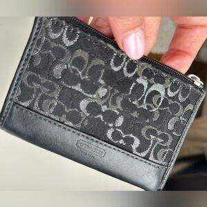 ❌Sold❌Vintage Coach Card Case/Wallet in black/gray/silver